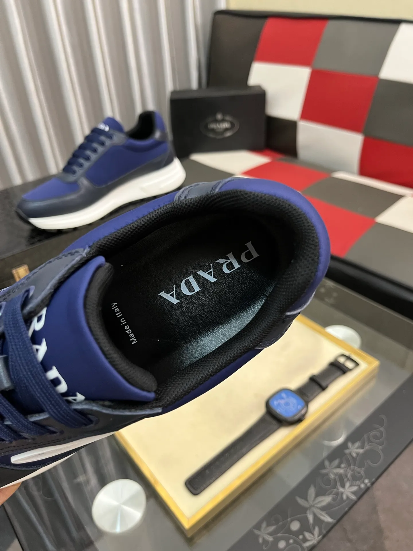 Men's shoes 💰420⌚️⌚️Prada•PRADA original quality.~ Unique modern style sneakers. 🏃A must-have casual shoe for trendy men😍😍 Original brand imported from Italy, imported original leather, sheep lining (refuses to discolor and grind feet) Sole: Original sole provided by the original factory, French lazy style design ⚠️Fit to the feet, original quality, super comfortable original sole. It’s like shooting the real thing🎬The real thing is better, high-quality sneakers Size: 38-444️⃣Colors available